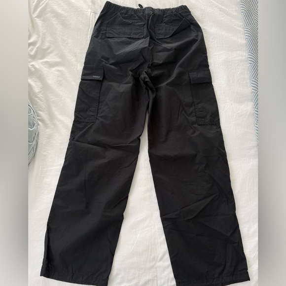 Aritzia TNA Black Parachute Cargo Pants - Picture 10 of 15
